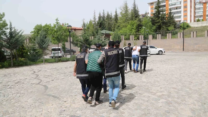 Elazığ’da tefecilik operasyonu: 3 gözaltı
