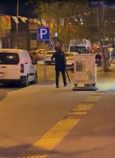 Ardahan’da pompalı tüfekle çevreye rastgele ateş açan şahıs etkisiz hale getirildi
