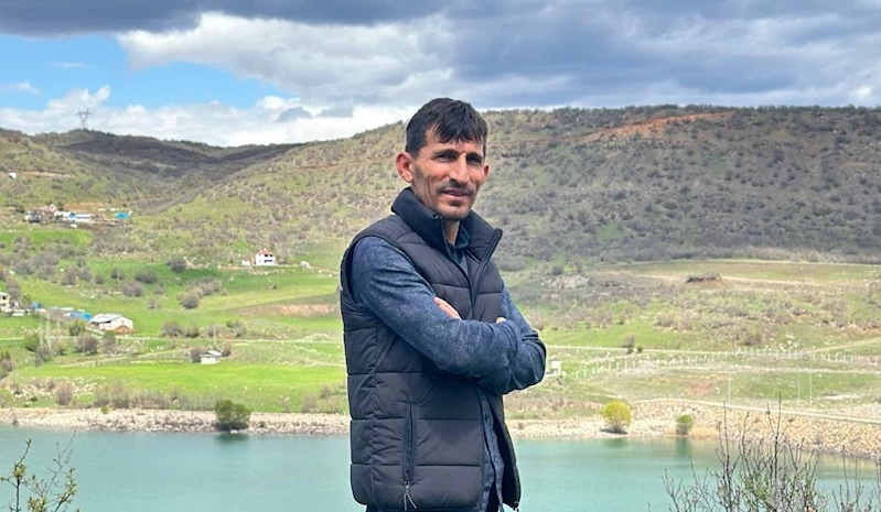 Yolda yürürken 800 bin liralık çekini düşürdü, bulana ödül verecek
