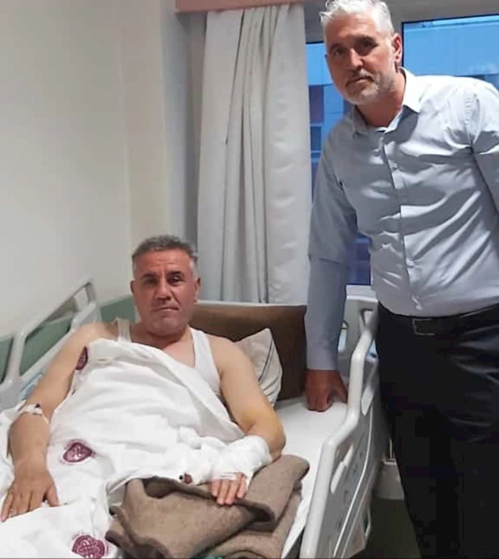 AK Parti Tunceli İl Başkanı Süner’in budama yaparken parmağı koptu
