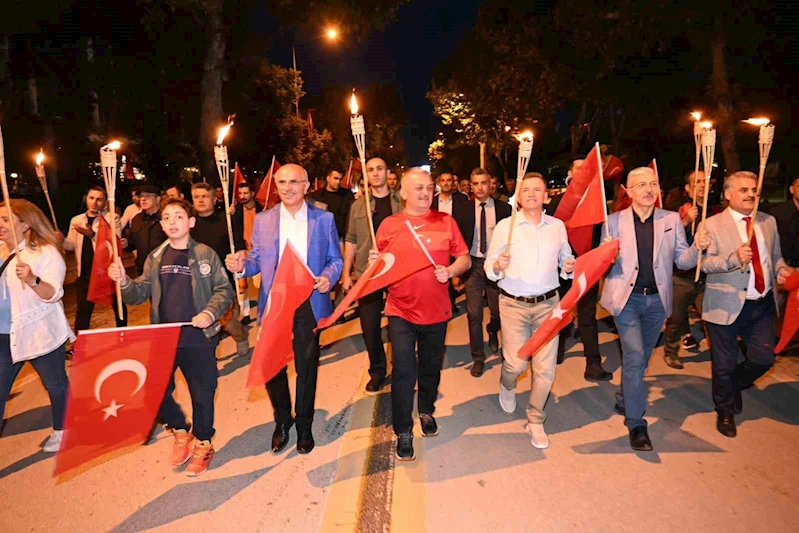 Malatya’da fener alayı yürüyüşü
