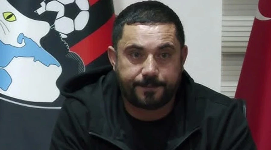 Vanspor Taraftarları Yönetime Rest Çekti: 