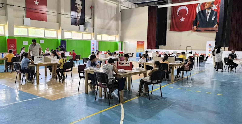 Yüksekova’da 75 öğrenci deneyap sınavına katıldı
