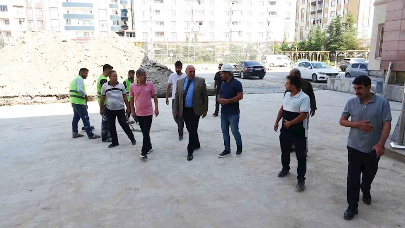 Van’da okulların bakım onarım çalışmaları devam ediyor