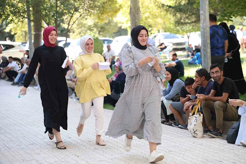 KPSS maratoncuları atletleri aratmadı
