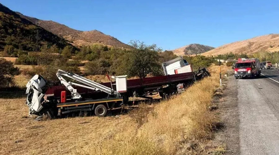 Tatvan’da trafik kazası: 2 yaralı