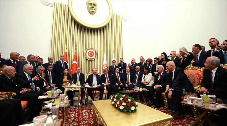 Cumhurbaşkanı Erdoğan, TBMM’de parti lideriyle buluştu 