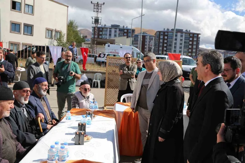 Dünya Yaşlılar Günü’nde 