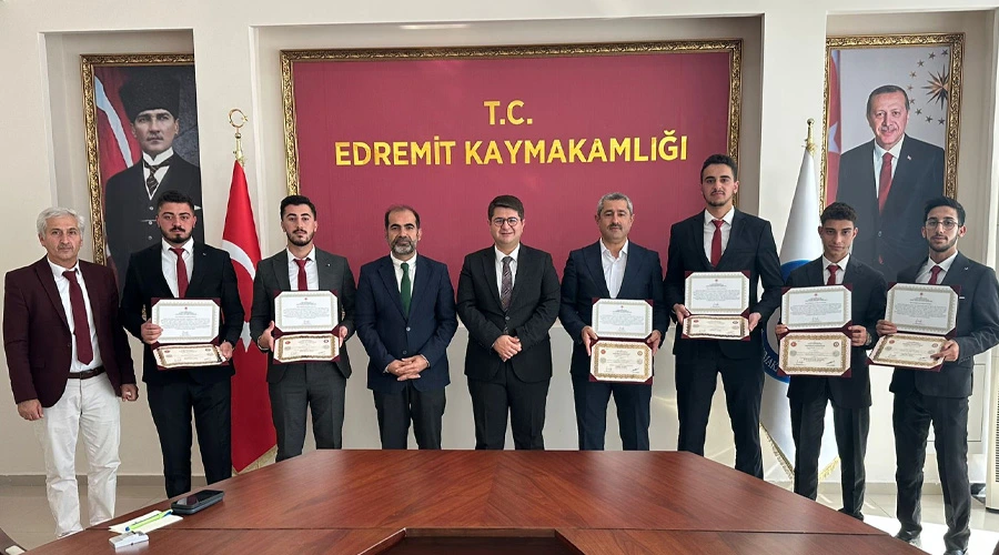 Van Edremit’te Hafızlık Belge Töreni Düzenlendi