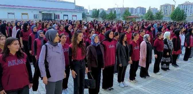 Atatürk Kız Anadolu Lisesi’nde Cumhuriyet Bayramı coşkusu
