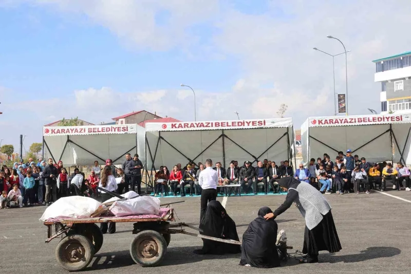 Karayazı’da Cumhuriyet’in 102 yıllık heyecanı
