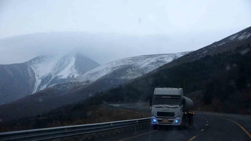Ardahan’ın yüksek kesimleri beyaza büründü
