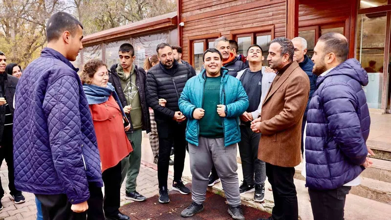 Başkan Ulutaş özel öğrencileri ağırladı
