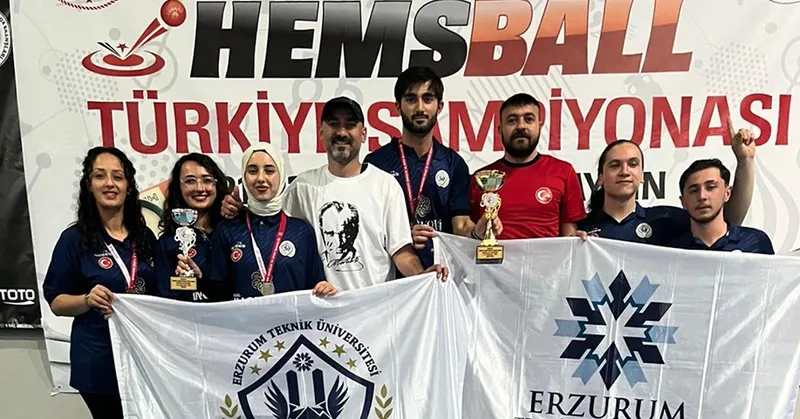 ETÜ spor kulübü Hemsball Türkiye şampiyonasından çifte kupayla döndü
