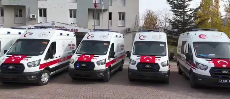 Bitlis’in acil sağlık filosu 7 yeni ambulansla güçlendi

