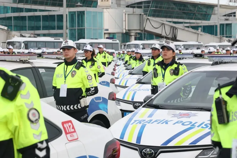 Erzurum’da polis ve jandarmaya 74 araç takviyesi
