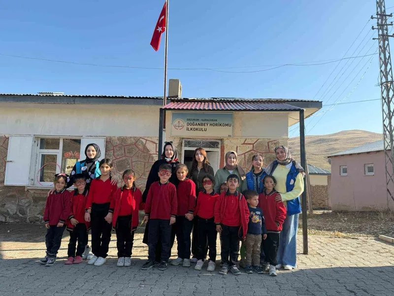 Narman’dan Karaçoban’a uzanan kardeşlik köprüsü
