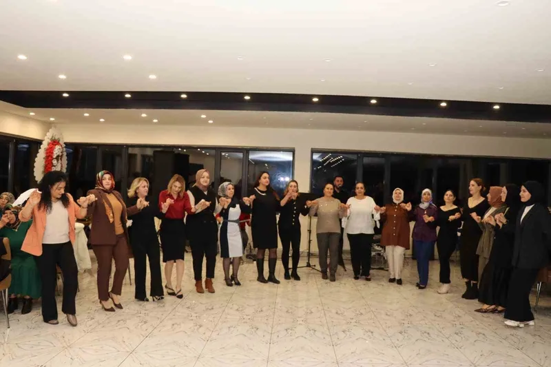 Çalışan kadınlar gönüllerince eğlendi
