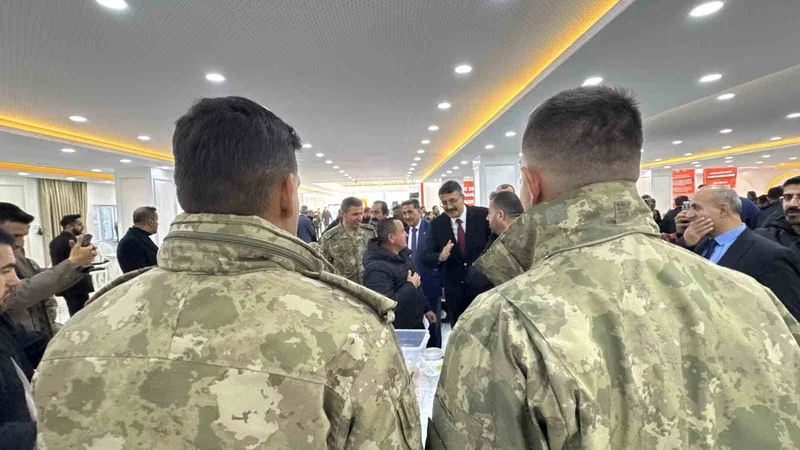 Yüksekova’da şehit aileleri ve gaziler için anlamlı gece
