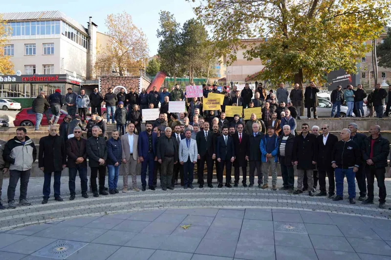 İliç’te tüm siyasi partilerin ve muhtarların ortak talebi: Çöpler Altın Madeni açılsın
