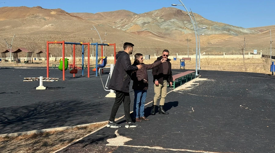 Özalp Parkı Yeni Yüzüne Kavuşuyor: Kaymakam Bulut Restorasyon Çalışmalarını Yerinde İnceledi