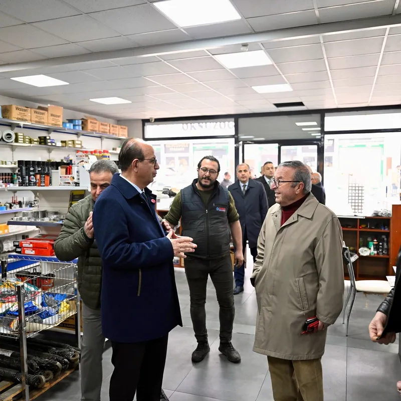 Başkan Geçit, ÖZSAN Sanayi Sitesi esnafının taleplerini dinledi
