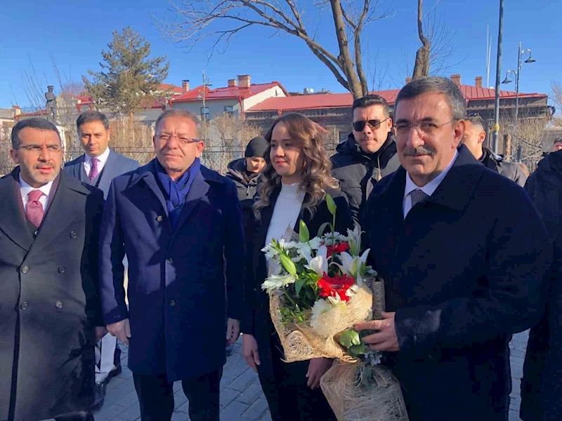 Cumhurbaşkanı Yardımcısı Yılmaz Kars’ta
