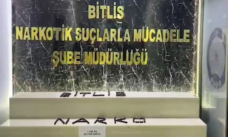 Yabancı uyruklu şahısların mide ve bağırsaklarından 1 kilo 340 gram uyuşturucu çıktı
