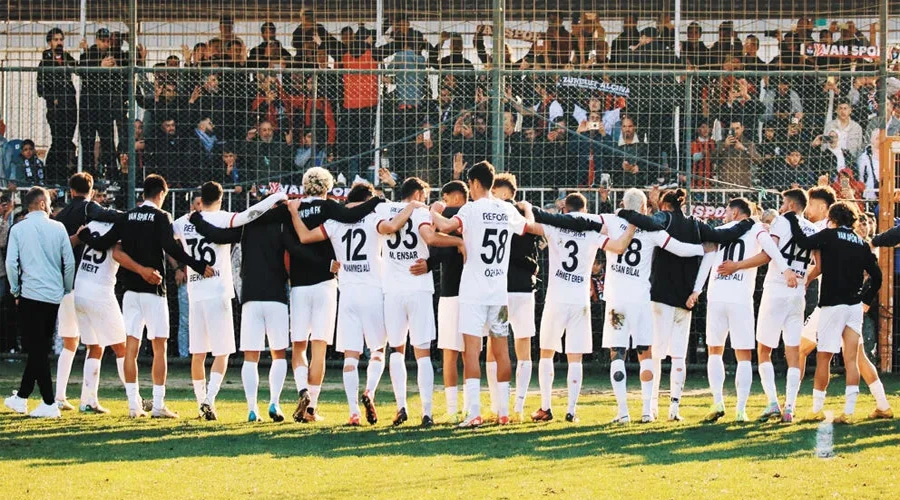 Gol Krallığı Yarışında Nefesler Kesiliyor: Vanspor