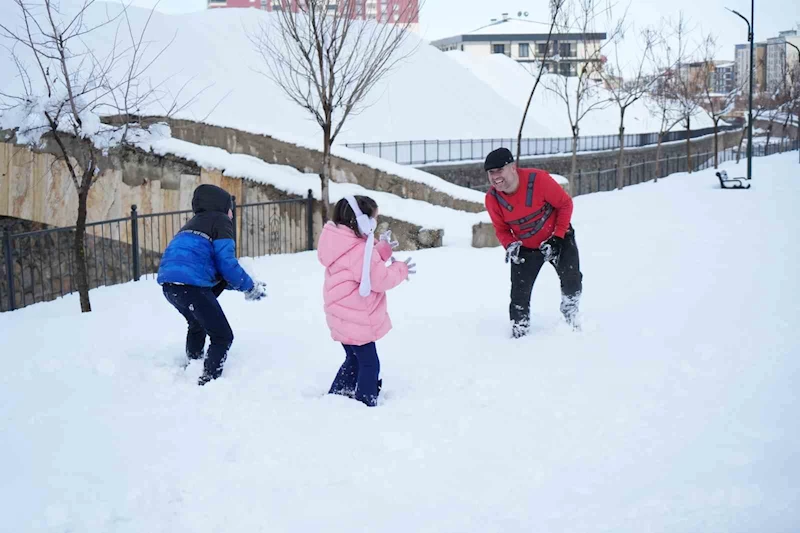 Muş’ta okullar 1 gün tatil edildi
