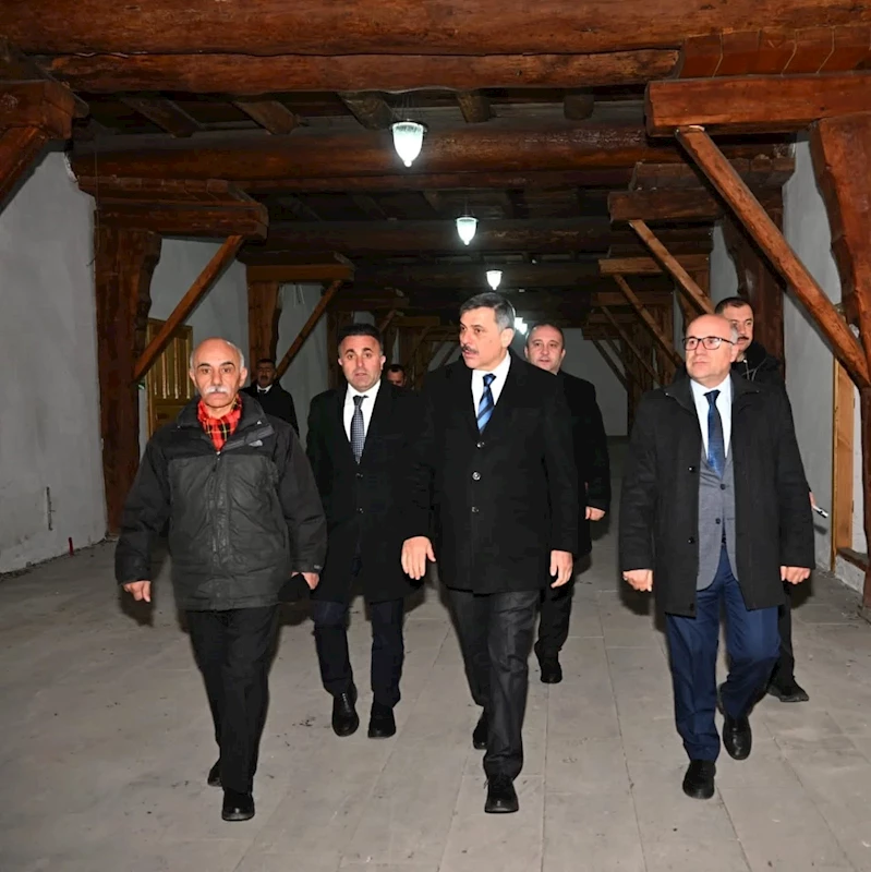 Tarihi Gümrük Hanı’nda inceleme
