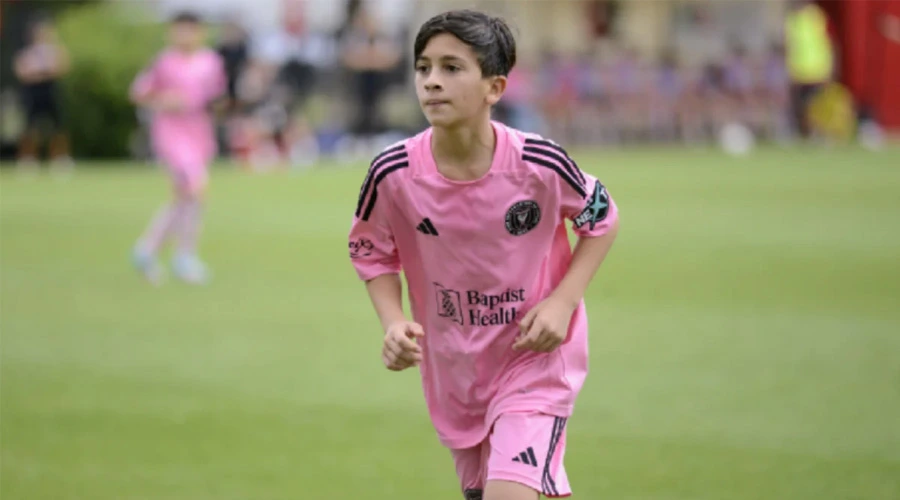 Thiago Messi Sahada Fırtına Gibi: Tek Maçta 11 Gol! Ronaldo Jr. da Peşinden Geliyor: 10 Gol Atarak Dikkatleri Üzerine Çekti
