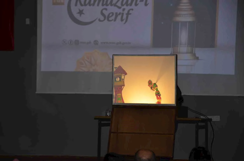 Bulanık Kaymakamı Koşansu ‘Gençlik İftar Programı’na katıldı
