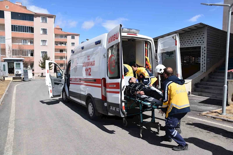 Kars Emniyet Müdürlüğü’nde nefes kesen yangın tatbikatı
