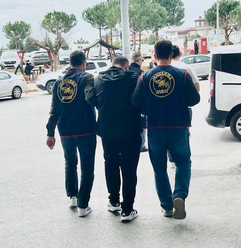 11 ayrı suçtan aranıyordu
