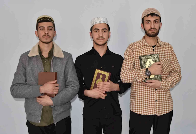 4 ayda hafız oldular
