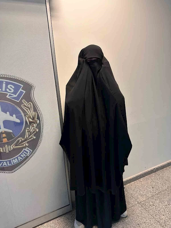 Kars’ta suç makinesi şahıs kadın kılığında yakalandı
