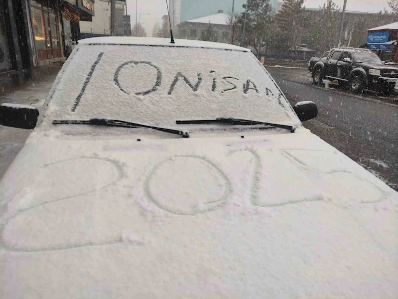 Kış geri geldi, Ardahan beyaza büründü
