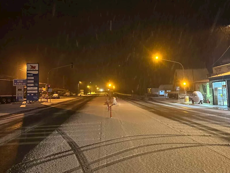 Malatya’da kar yağışı etkili oluyor
