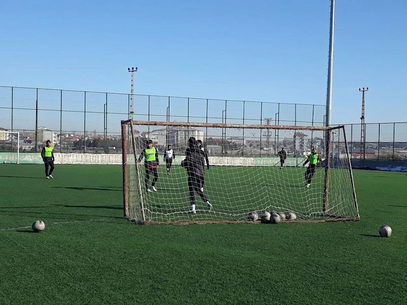 Kars 36 Spor, Arhavi 08 Spor maçı hazırlıklarını sürdürüyor
