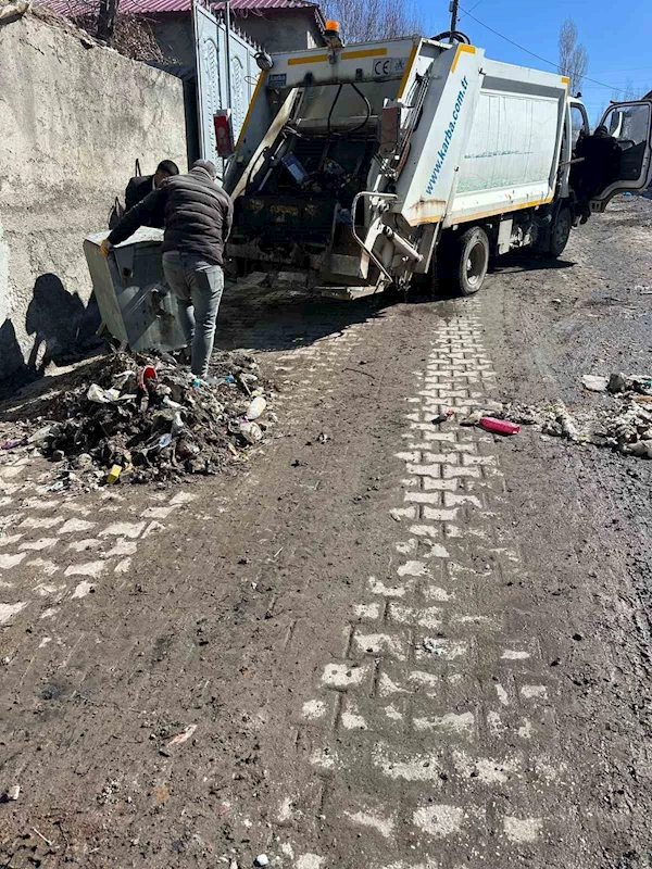 Dedeli Belediyesi ekiplerinden bahar temizliği
