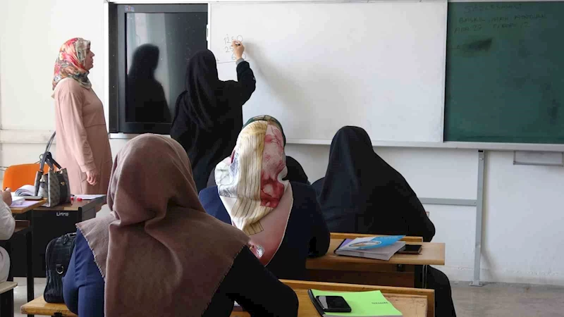 Elazığ’da okuma yazma seferberliği sürüyor
