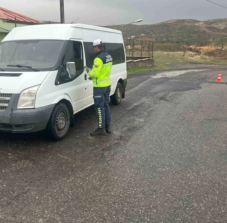 Bingöl’de okul servisleri denetlendi
