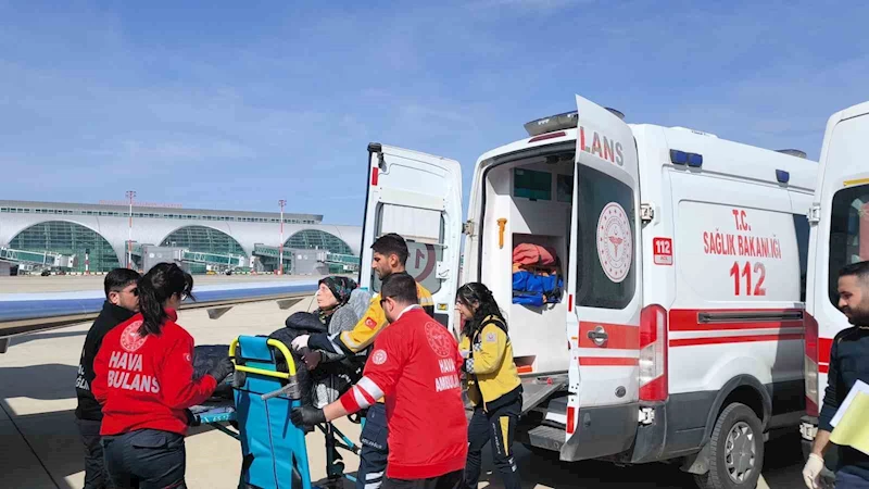 Tatvan’da tedavi gören hasta, uçak ambulansla Ankara’ya sevk edildi

