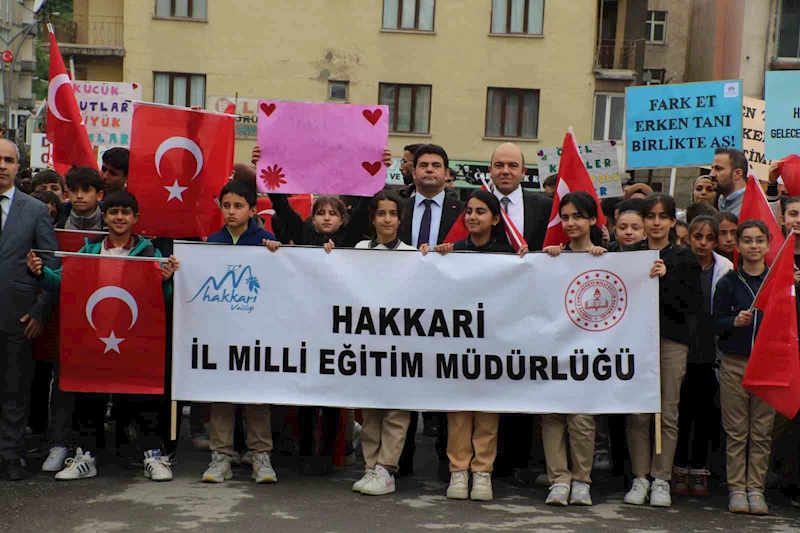 Hakkari’de farkındalık yürüyüşü düzenlendi
