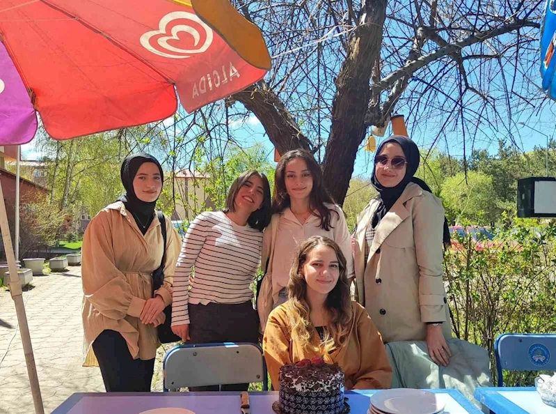 Psikologlar günü kutlaması
