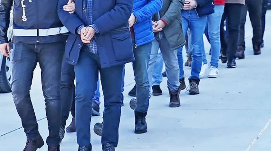 FETÖ Finans Ağlarına Darbe: Van ile Birlikte 9 İlde Eş Zamanlı Operasyonla 13 Gözaltı!