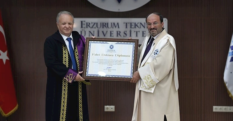 ETÜ’de 2024-2025 yılı akademik giysi ve ödül töreni gerçekleştirildi

