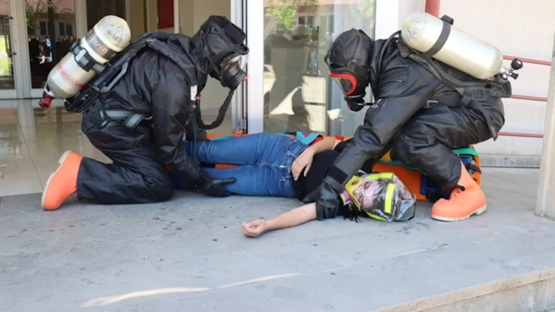 Sağlık Hizmetleri MYO’da KBRN ve yangın tatbikatı gerçekleştirildi
