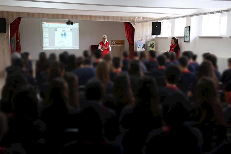 2 bin 545 öğrenci teröre karşı bilgilendirildi

